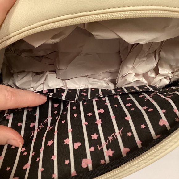 Betsey Johnson Love Letters backpack, NWT - Picture 9 of 15